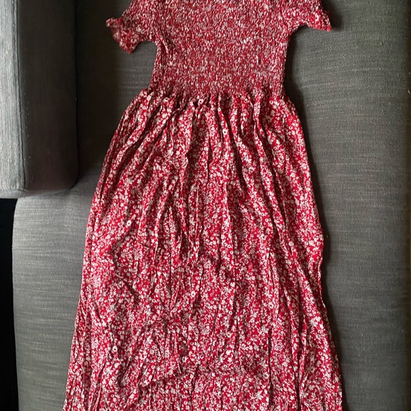 Off the Shoulder dress - Picture 3 of 3